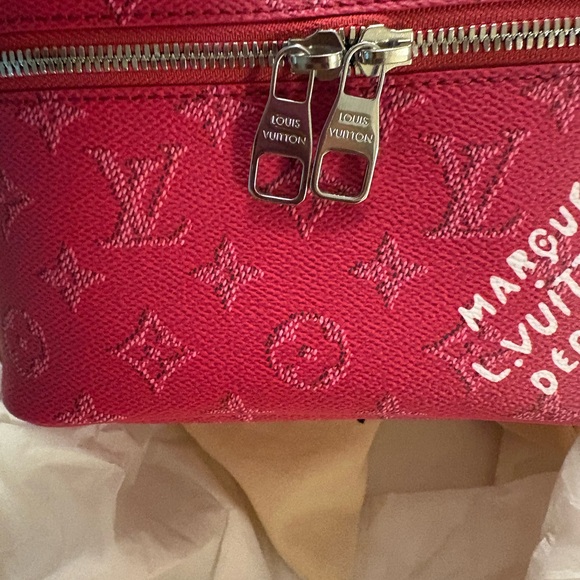 Louis Vuitton Red Monogram Cosmetic Case with Script Accent - Picture 2 of 7